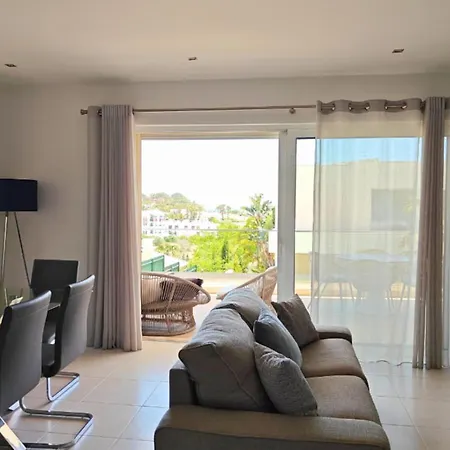 By The Sea Ocean View Apartment Lagos