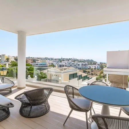 By The Sea Ocean View Apartment Lagos