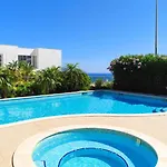 By The Sea Ocean View شقة *