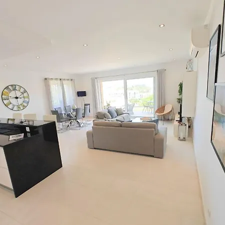 By The Sea Ocean View *