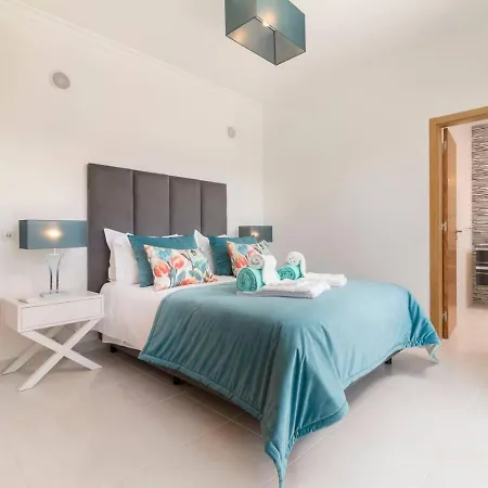 By The Sea Ocean View アパート *